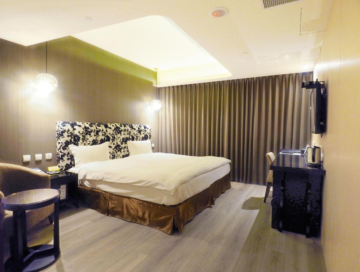 สเตย์ โฮเต็ล Hotel ไถจง ภายนอก รูปภาพ