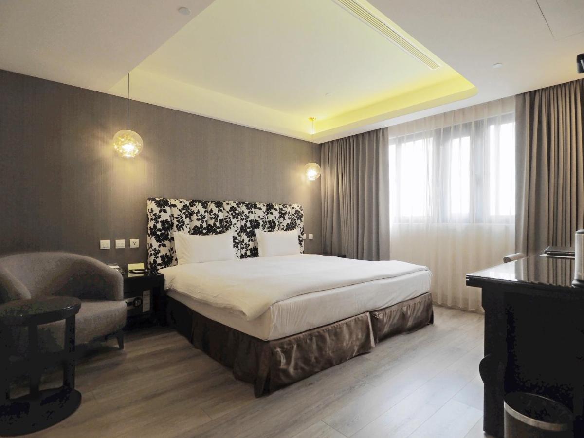 สเตย์ โฮเต็ล Hotel ไถจง ภายนอก รูปภาพ