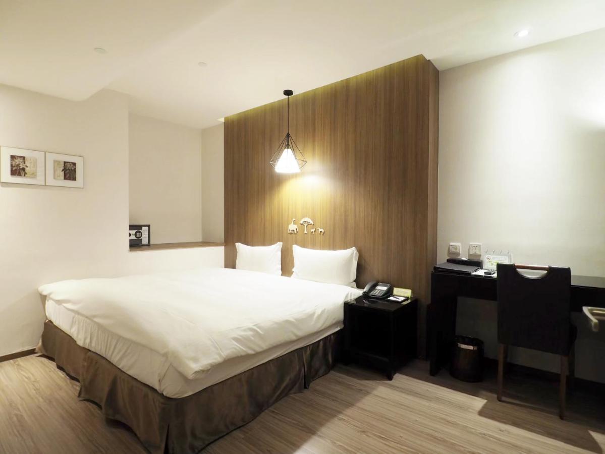สเตย์ โฮเต็ล Hotel ไถจง ภายนอก รูปภาพ