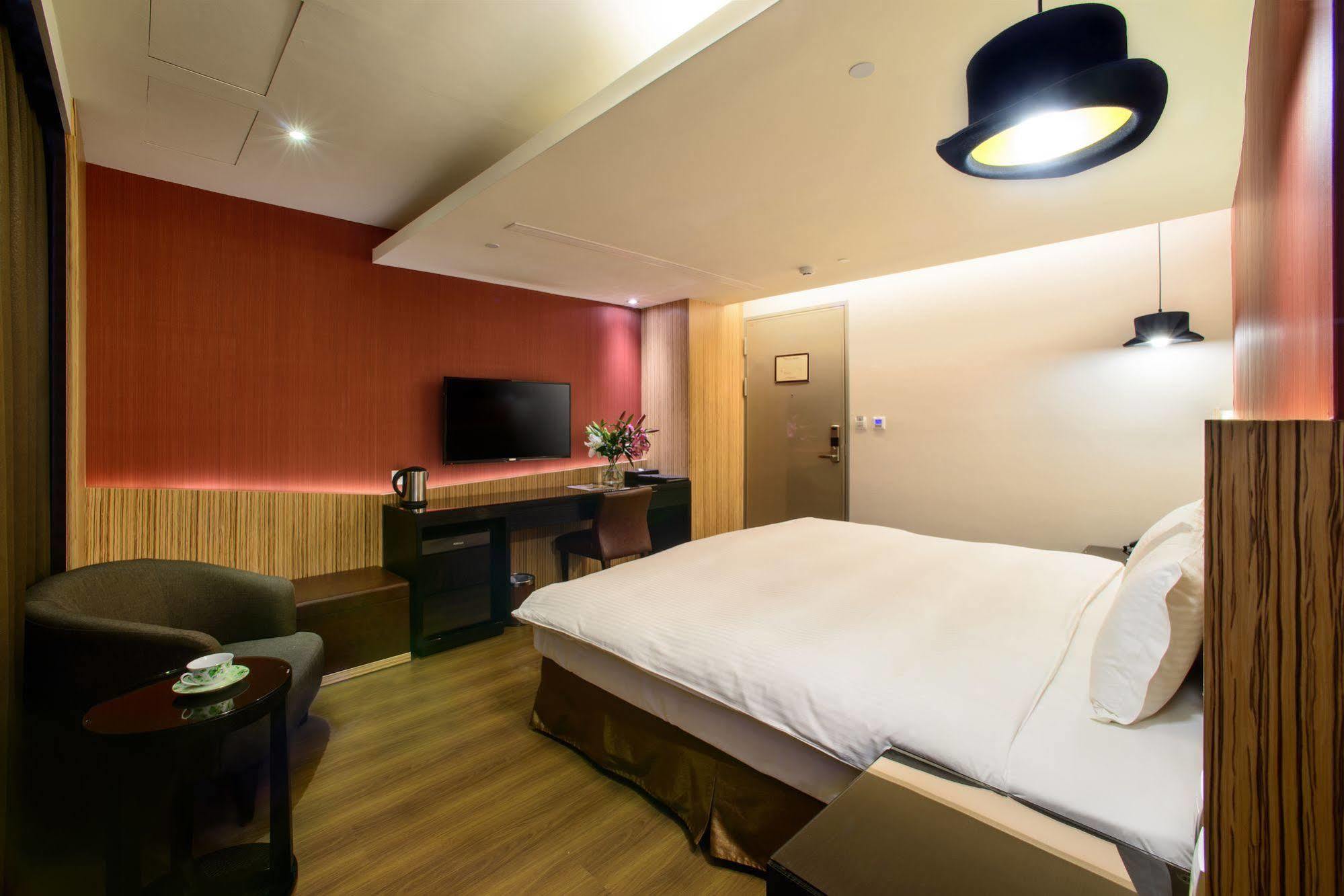 สเตย์ โฮเต็ล Hotel ไถจง ภายนอก รูปภาพ